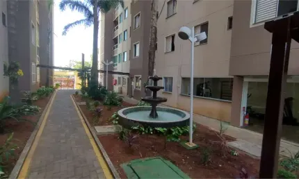 Apartamento com 02 Dormitórios a venda no Bairro Socorro