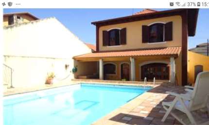 Sobrado a venda em Interlagos - Jd Suzana -  com piscina, 3 quartos e 3 vagas