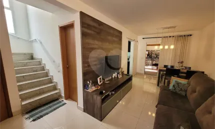 Casa em condomínio fechado com 4 quartos à venda na Rua Ipês do Rio Bonito, Socorro, São Paulo