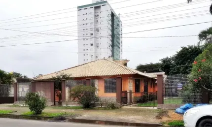 Casa com 6 quartos à venda na Rua João Pessoa, Centro, Tramandaí