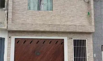 Sobrado a venda no Jd Lucélia  4 Dorm, 4 Banheiros 2 Vagas para renda