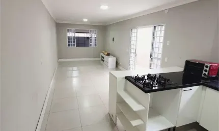 Casa térrea com 2 quartos à venda em Parque Brasil - SP