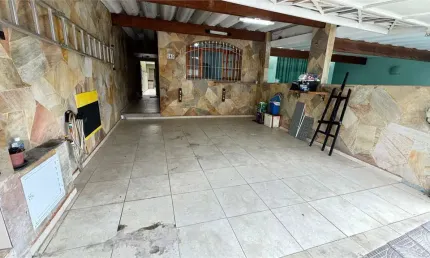Sobrado em Cidade Ademar São Paulo SP, de 3 quartos e uma suíte