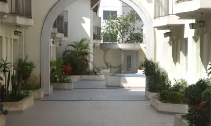 Condomínio com 2 quartos à venda em jardim cristal - sp