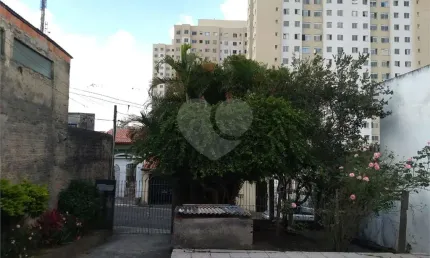 Casa térrea com 3 quartos à venda em Jardim Nova Germania - SP