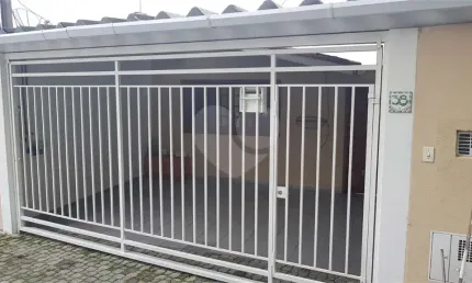 Casa térrea com 1 quartos à venda em Interlagos - SP