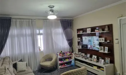 Sobrado Espaçoso - 4 quartos com suíte  - Chácara Monte Alegre - SP