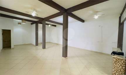 Casa comercial para alugar na Avenida Presidente João Goulart, 515, Interlagos, São Paulo