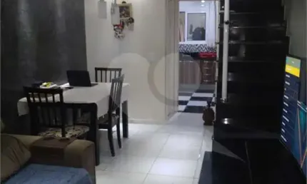 Casa em condomínio fechado com 3 quartos à venda na Rua Gregório Ferreira, Vila Emir, São Paulo