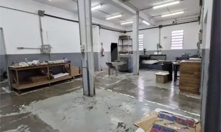 Galpão à venda ou para locação em terceira divisão de interlagos - sp
