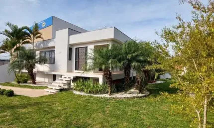 Casa comercial com 1 sala para alugar na Avenida Senador Salgado Filho, 5115, Uberaba, Curitiba
