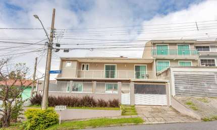 Residência com amplo terreno no bairro do Xaxim - Excelente localização