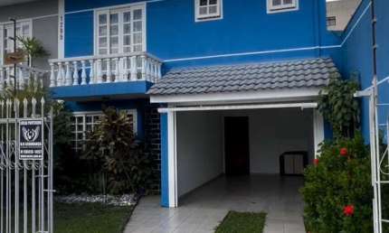 Excelente sobrado comercial no Parolin - 128m² de área construída