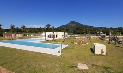 Terreno no Dom Village condomínio em Ubatiba Maricá