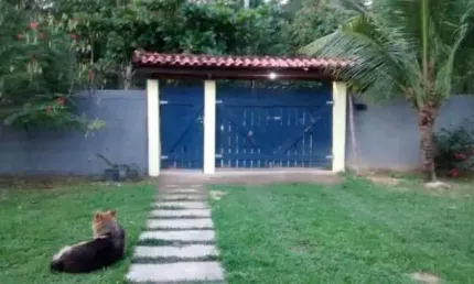 Casa de 3 Quartos com 1 suíte e 2 vagas com terreno de 450 m²