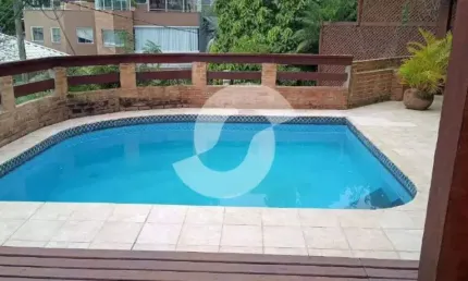 Casa com 4 quartos com 583 m² por R$ 4.500.000 - Itacoatiara - Niterói/RJ