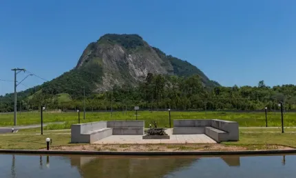 Terreno em condomínio fechado à venda na Estrada Oscar Vieira da Costa Júnior, 111, Itaipuaçú, Maricá