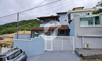 Casa com 3 quartos à venda, 165 m² por R$ 690.000,00 - Itaipu - Niterói/RJ