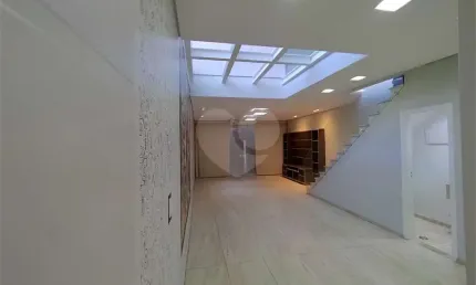 sobrado com 170m2 com 03 suítes, 04 vagas - nunca habitado