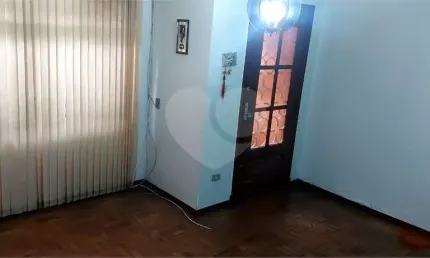 SOBRADO COM 03 QUARTOS , 02 SALAS, 02 VAGAS PARALELAS - 750MTS METRÔ ALTO DO IPIRANGA