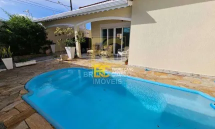 Casa térrea com piscina á 300m do mar - Oasis - Peruíbe/SP