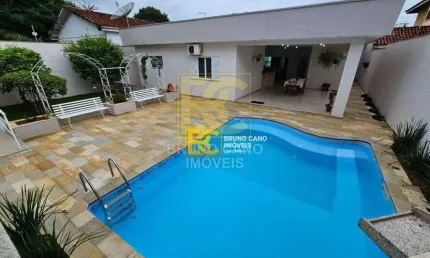 Casa com 3 dormitórios à venda- centro - peruíbe/sp