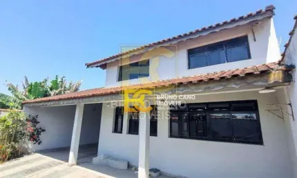 Casa com Edícula a 80m do Mar – Oportunidade Única!