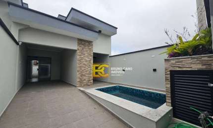 Casa Térrea 2 Quartos com Piscina e Churrasqueira em Peruíbe