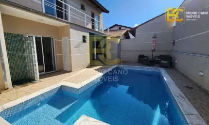 SOBRADO COM ÁREA DE LAZER A 950M DO MAR-Jardim Imperador - Peruíbe/SP