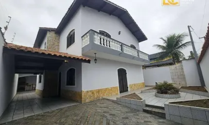 Excelente sobrado com 5 dormitórios a 200m da praia no bairro mar e sol em peruíbe/sp