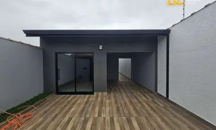Casa com 2 dormitórios e Piscina - Estância dos Eucalipitos - Peruíbe/SP