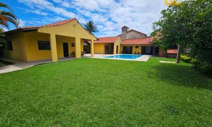 Casa com Piscina à venda- Cidade Nova Peruibe - Peruíbe/SP