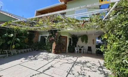 Casa com 4 quartos à venda na Avenida Padre Anchieta, 5622, Parque Balneário Oásis, Peruíbe