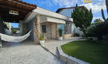 Casa Isolada com Edícula a 1.000m da Praia – Conforto e Espaço para Toda a Família