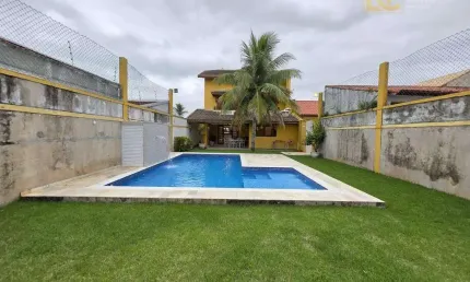 Triplex Sofisticado com 3 Suítes e Área Gourmet a 150m da Praia em Peruíbe