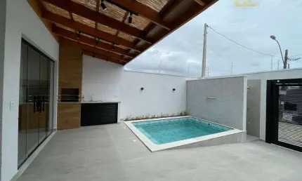 Casa Térrea Nova e Moderna  com piscina - venda á 1500 m do mar  - Flora Rica II - Peruíbe/SP