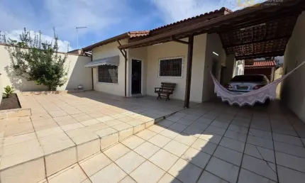 Casa com Edicula a 300m do Mar à venda  - Arpoador - Peruíbe/SP