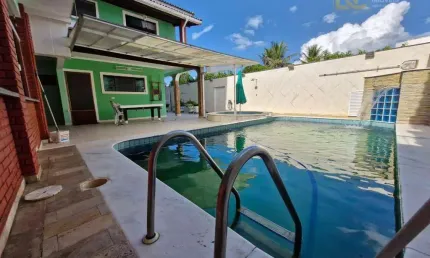 Sobrado com Piscina Aquecida a 700m do mar  à venda- Stella Maris - Peruíbe/SP