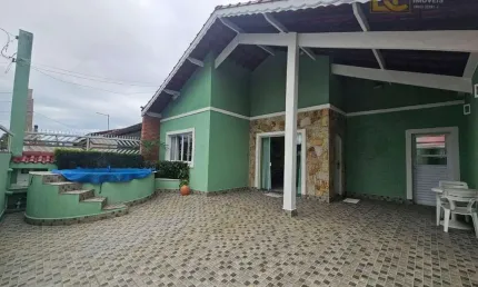 Casa térrea à 150 metros da praia no Oasis em Peruíbe/SP