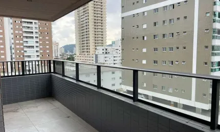 Belíssimo apartamento, lazer completo e à 900m do mar