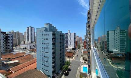 BELÍSSIMO APARTAMENTO, À 420M DO MAR E LAZER COMPLETO