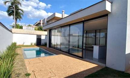 Condomínio com 3 quartos à venda em Residencial E Empresarial Alphaville - SP