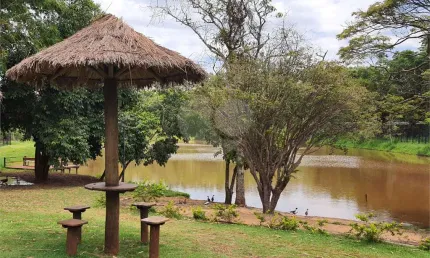 Terreno em condomínio fechado à venda na Vitor Agostinho Calura Júnior, Centro, Cravinhos