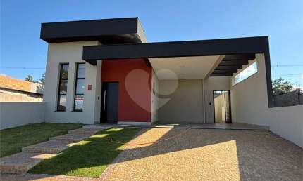 Condomínio com 3 quartos à venda em Loteamento Santa Marta - SP