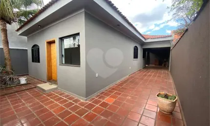 Casa com 3 quartos à venda na Argemiro Sestari, Centro, Jardinópolis