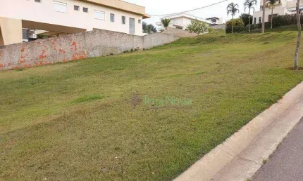 Terreno de esquina com excelente vista no Condomínio Campo de Toscana