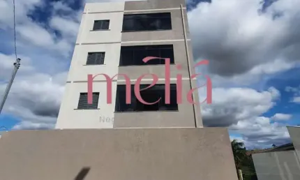 Apartamento no Residencial Santa Rita em Pouso Alegre-MG
