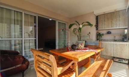 Apartamento alto padrão a venda no bairro da mooca com 3 quartos e varanda Gourmet.