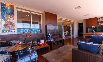 Maravilhoso apartamento na Mooca - 147m² - 3 suítes, 2 vagas, varanda gourmet, andar alto, lazer .