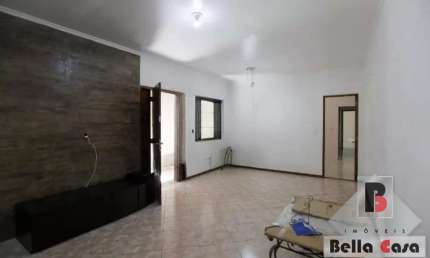 Casa térrea na Mooca, 200 m² com espaço gourmet e próxima da futura estação Oratório do metrô.